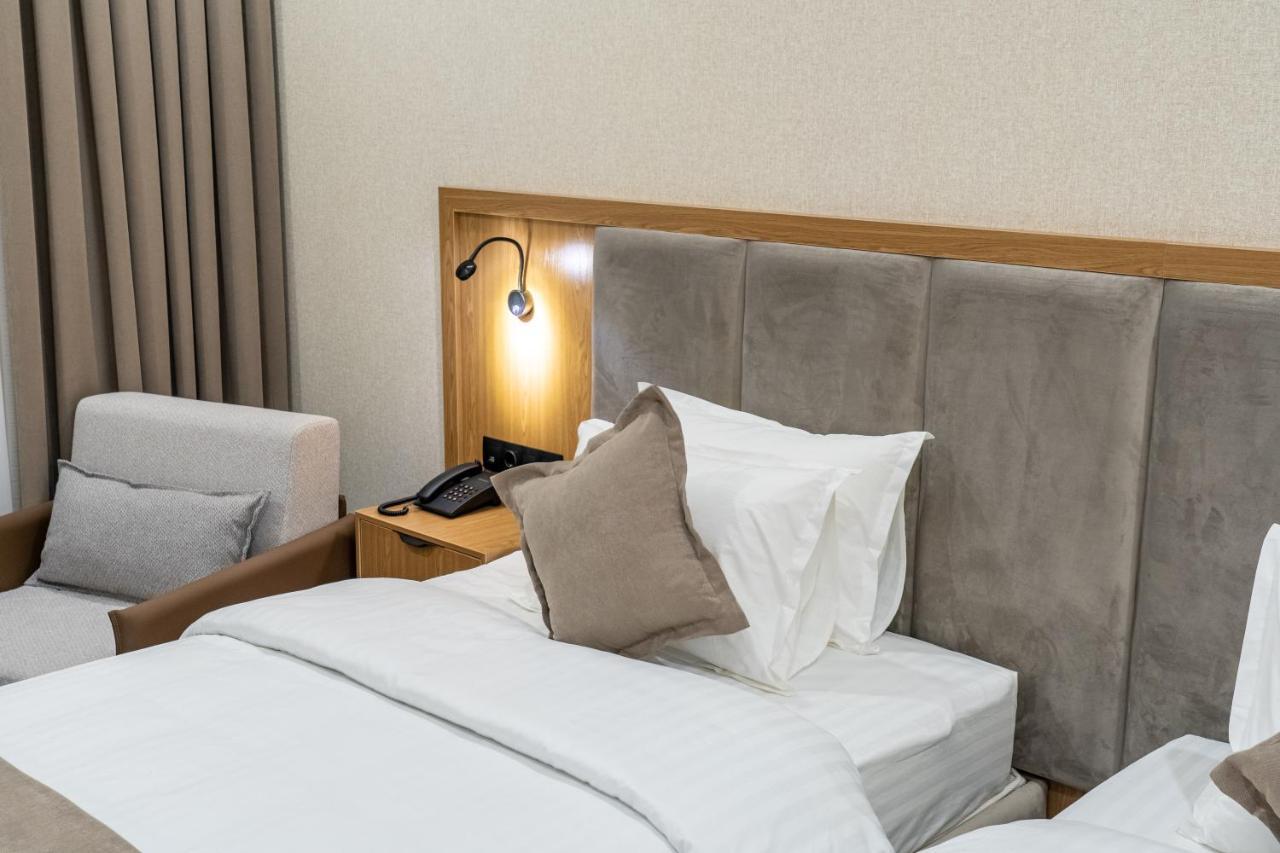 Mirzo Hotel Tasjkent Eksteriør billede