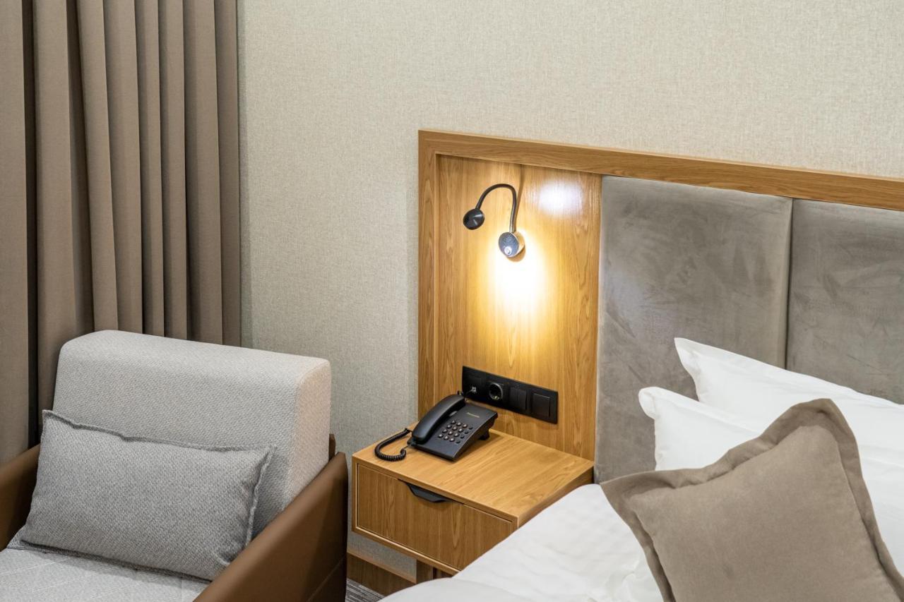 Mirzo Hotel Tasjkent Eksteriør billede